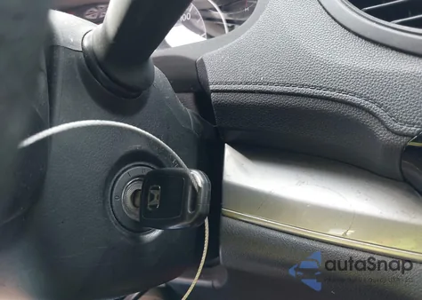 2015 Honda Cr-V Lx z USA, uszkodzony, nr VIN 5J6RM4H34FL033070